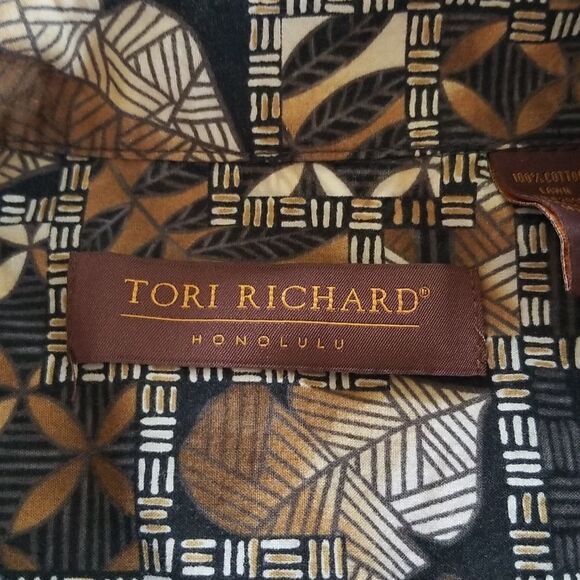 Tori Richard Button Down Aloha Shirt - Picture 7 of 8